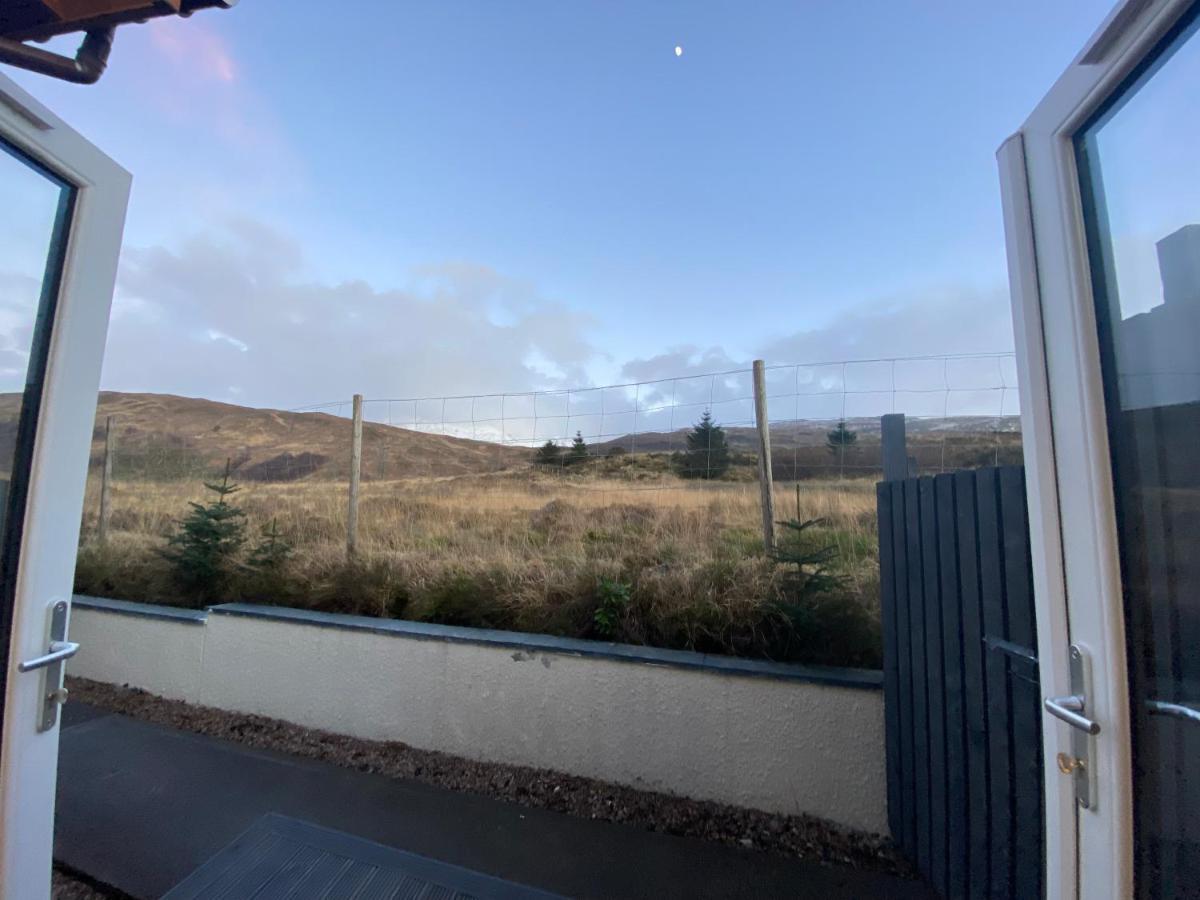 Highland Stays - Ben View Room & Jacuzzi Bath Fort William Exterior foto