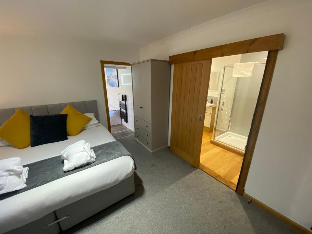 Highland Stays - Ben View Room & Jacuzzi Bath Fort William Exterior foto
