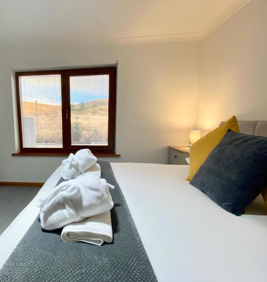 Highland Stays - Ben View Room & Jacuzzi Bath Fort William Exterior foto